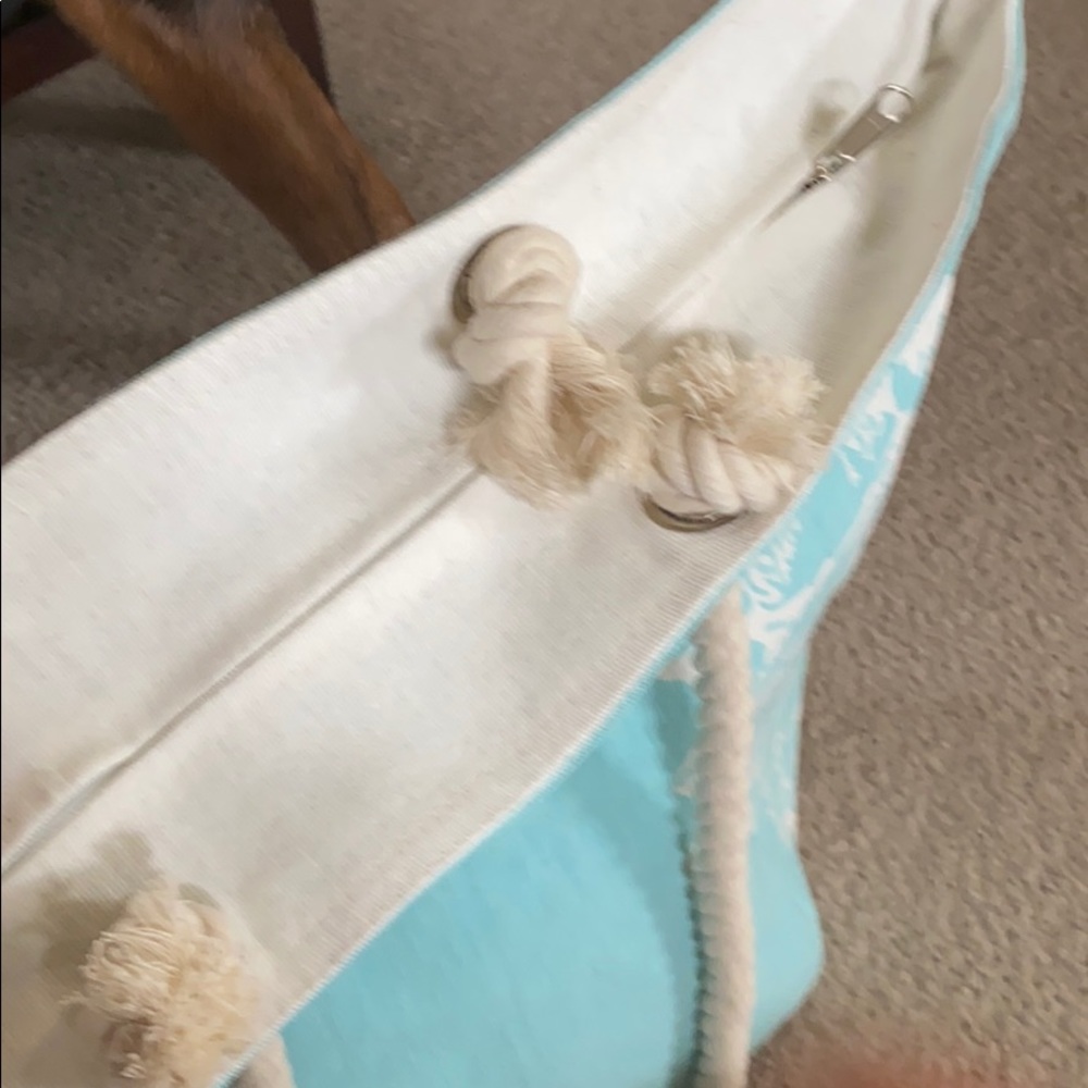 Mabelle Beach Tote Bag - Picture 3 of 3
